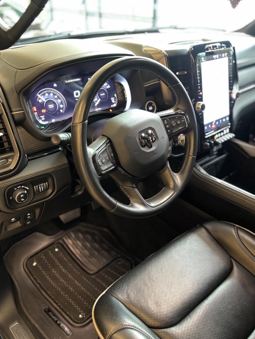 RAM 1500 - Foto