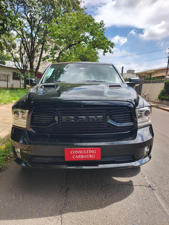 RAM 1500 - Foto