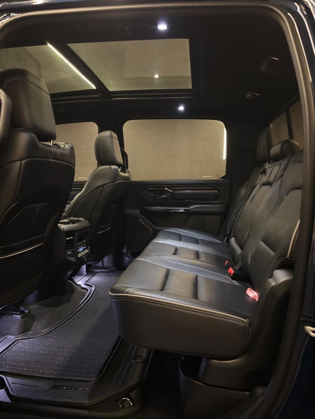RAM 1500 - Foto