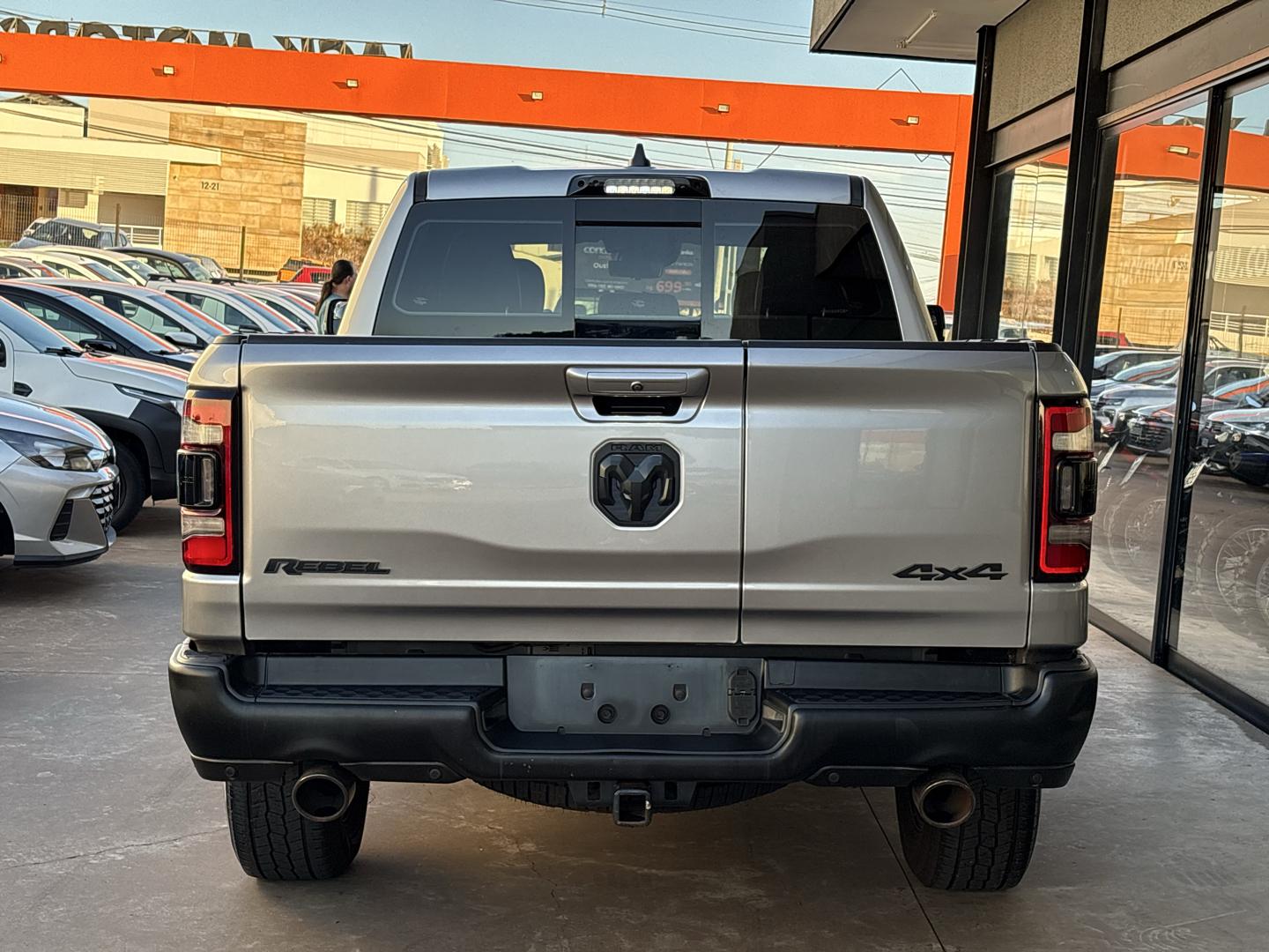 RAM 1500 - Foto
