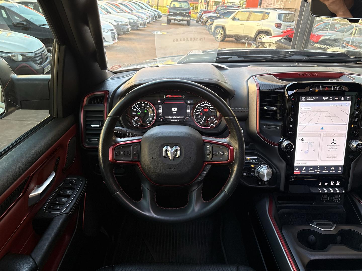 RAM 1500 - Foto