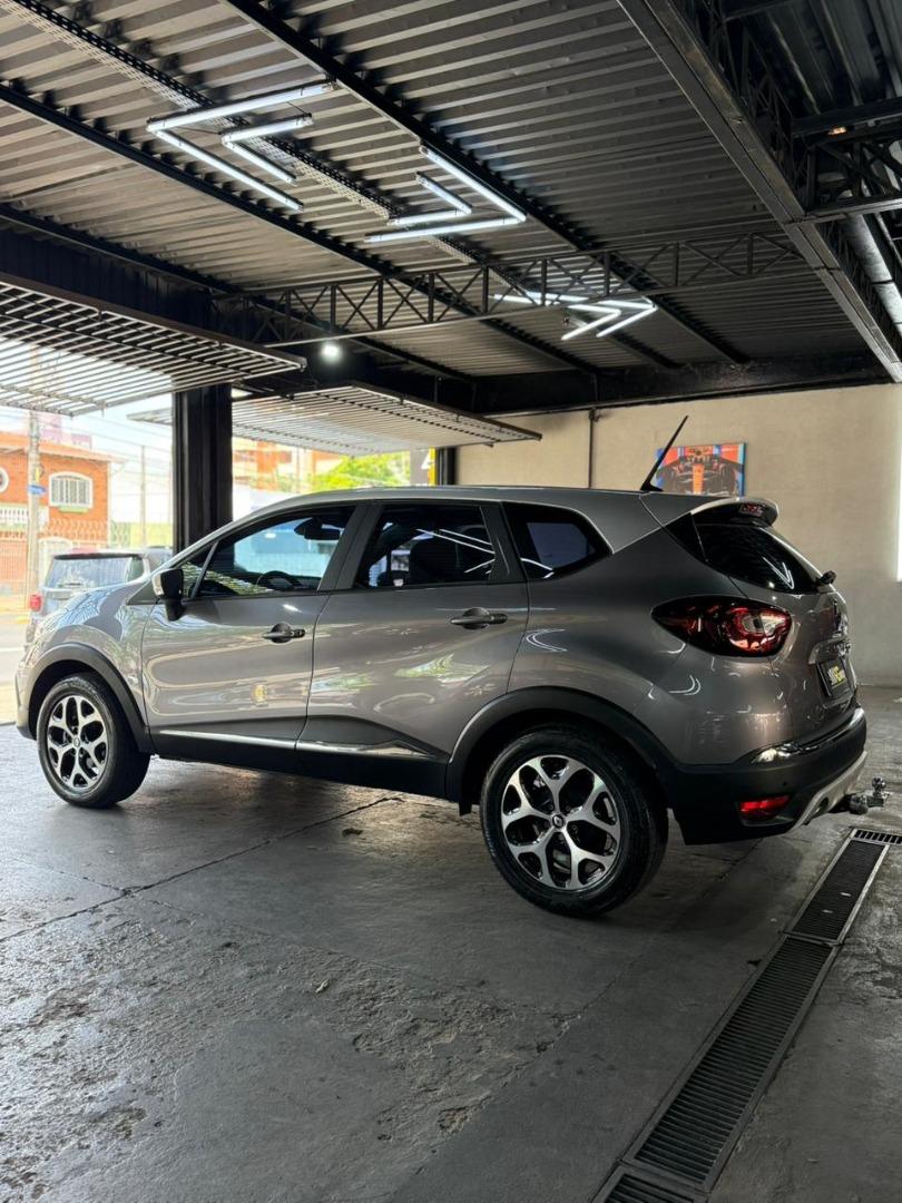 RENAULT Captur - Foto