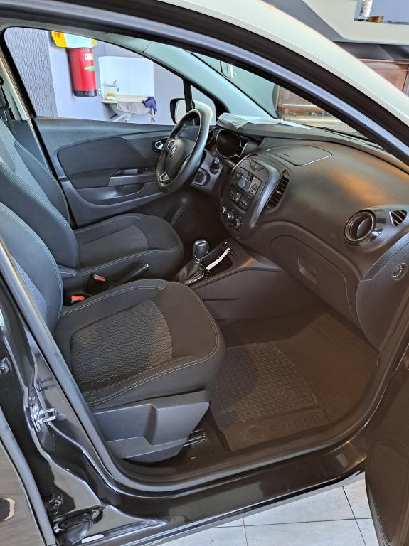 RENAULT Captur - Foto