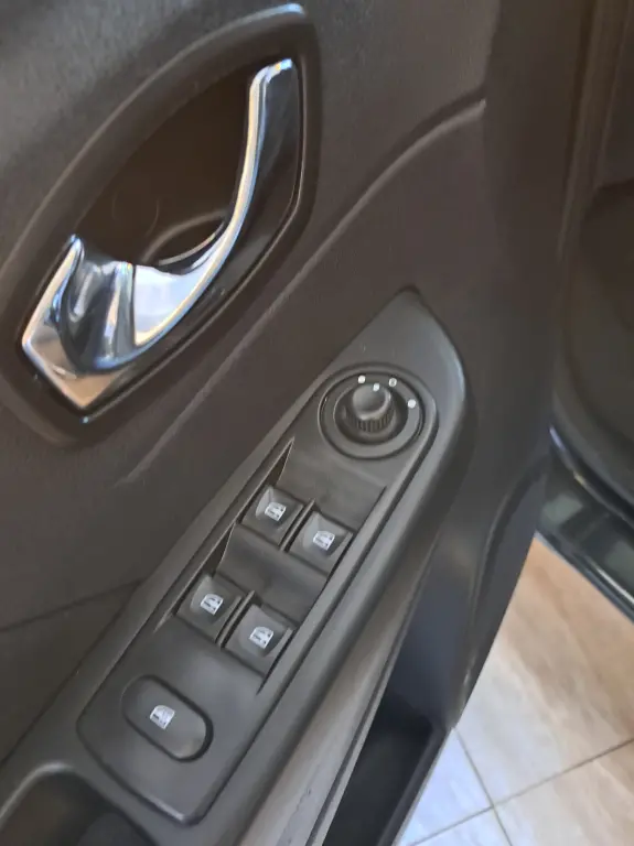 RENAULT Captur - Foto