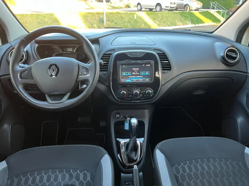RENAULT Captur - Foto