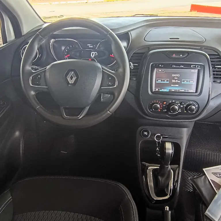 RENAULT Captur - Foto