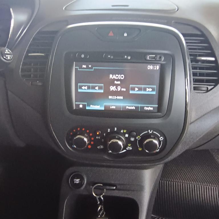 RENAULT Captur - Foto