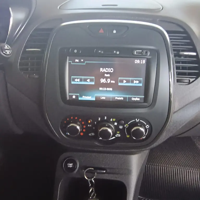 RENAULT Captur - Foto