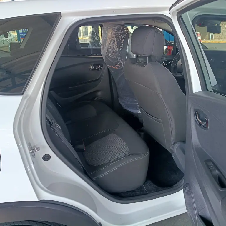 RENAULT Captur - Foto