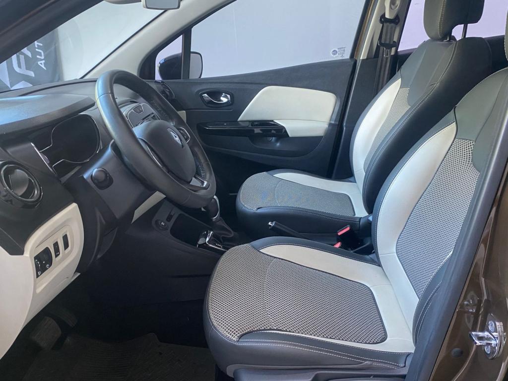 RENAULT Captur - Foto