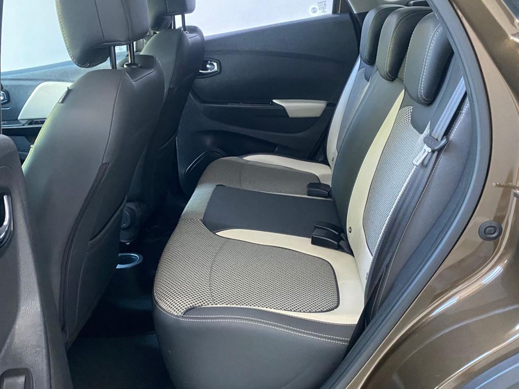 RENAULT Captur - Foto