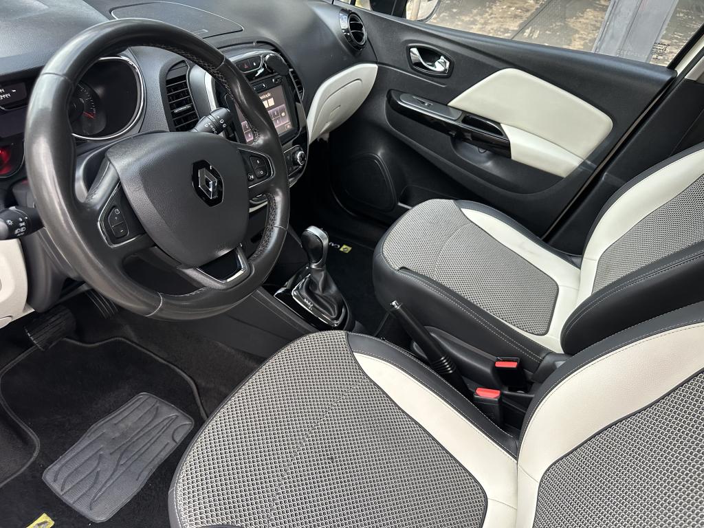 RENAULT Captur - Foto