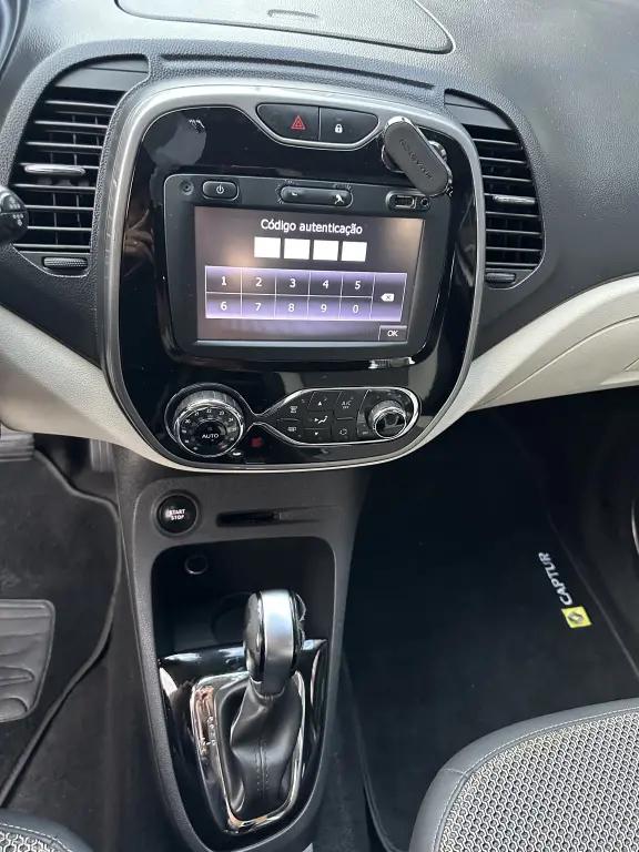 RENAULT Captur - Foto
