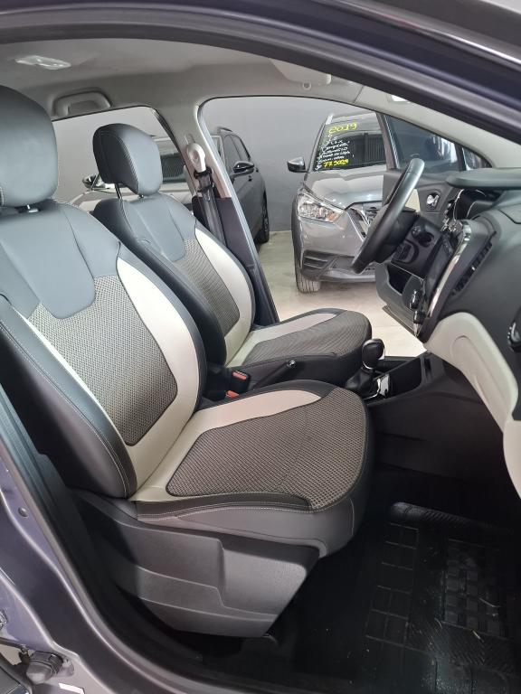 RENAULT Captur - Foto