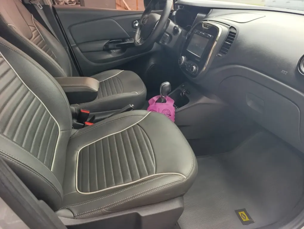 RENAULT Captur - Foto