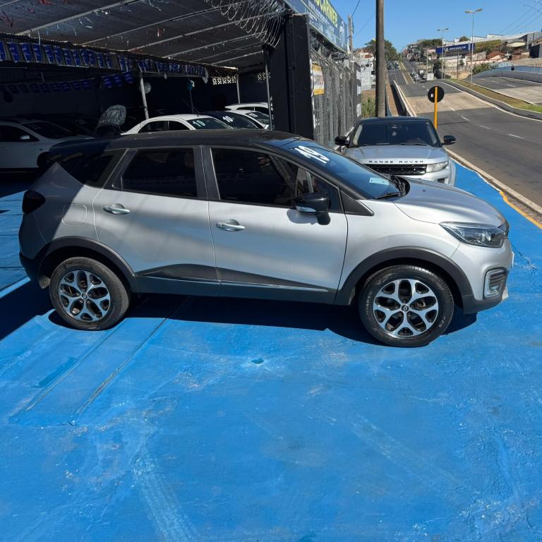 RENAULT Captur - Foto