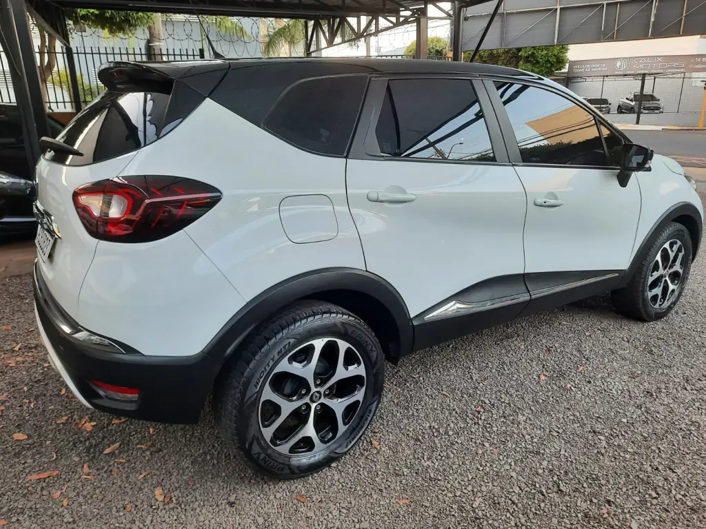 RENAULT Captur - Foto