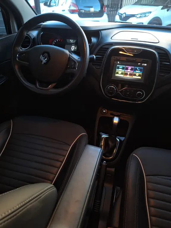 RENAULT Captur - Foto