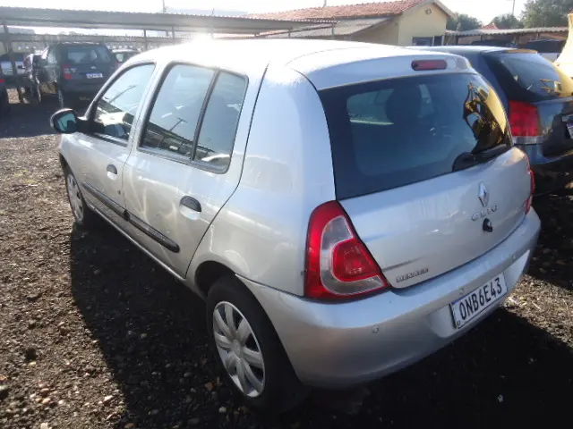 RENAULT Clio Hatch - Foto