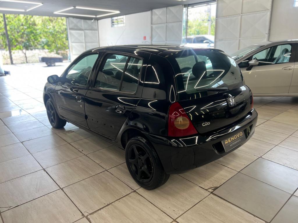 RENAULT Clio Hatch - Foto