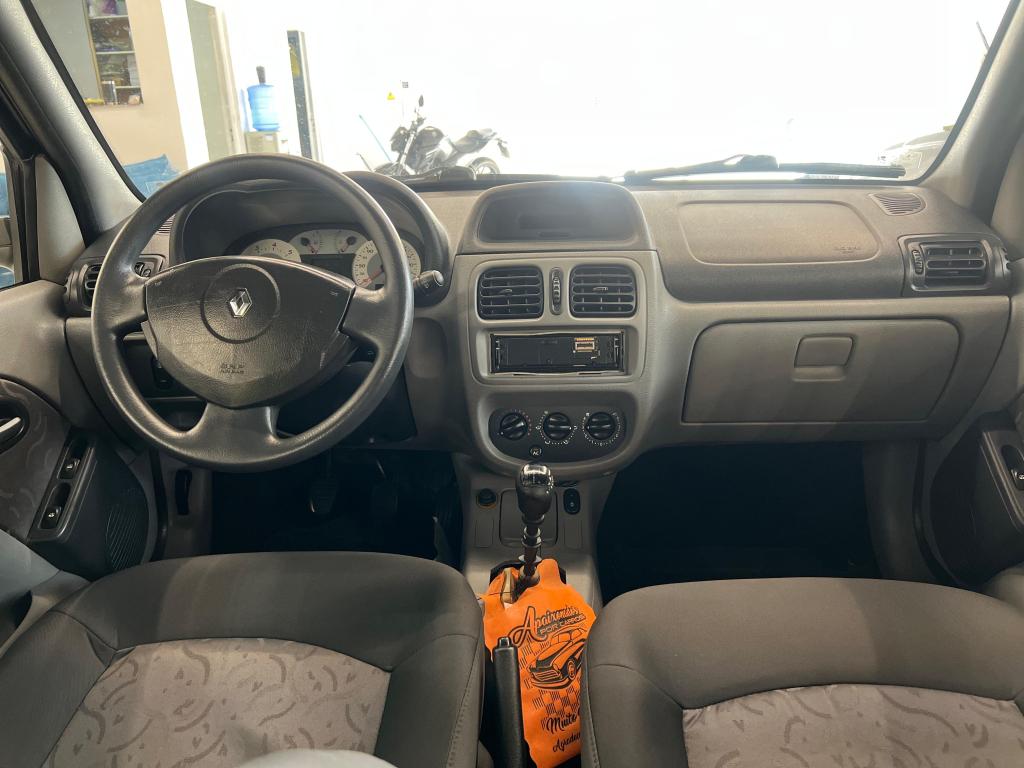 RENAULT Clio Hatch - Foto