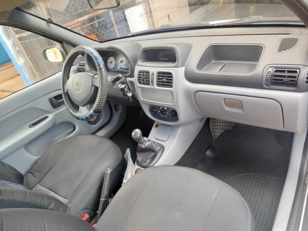 RENAULT Clio Hatch - Foto