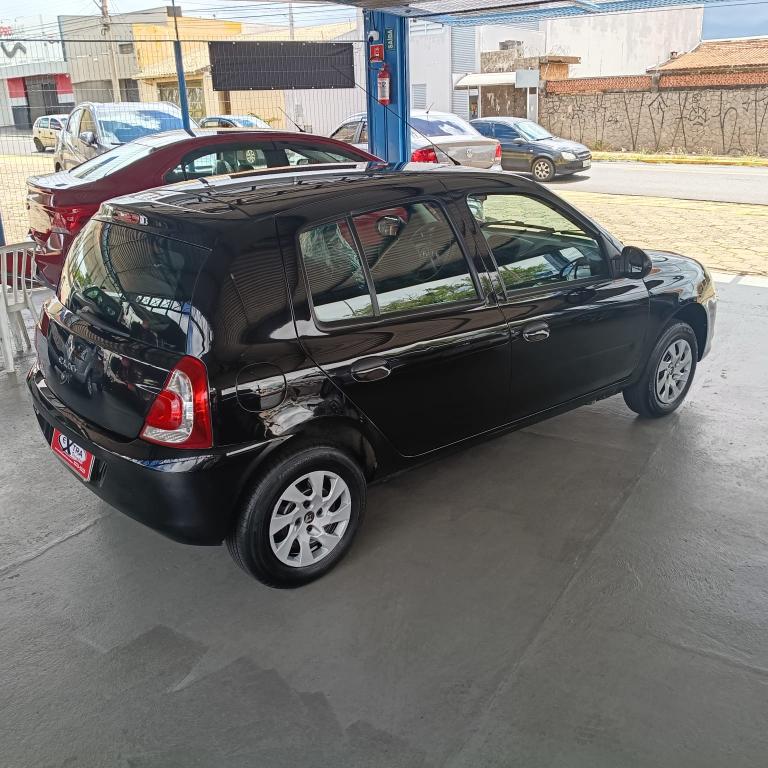 RENAULT Clio Hatch - Foto