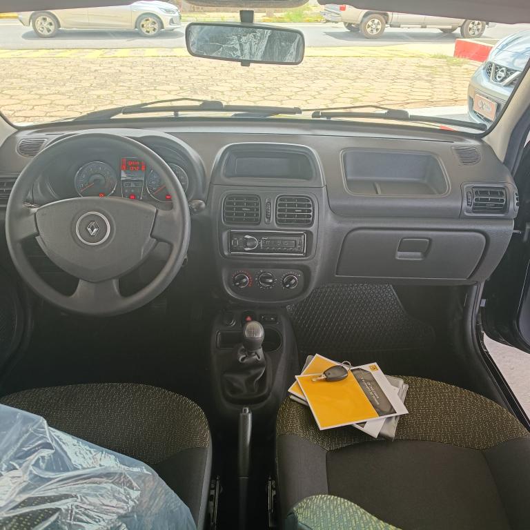 RENAULT Clio Hatch - Foto