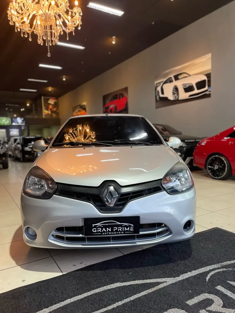 RENAULT Clio Hatch - Foto