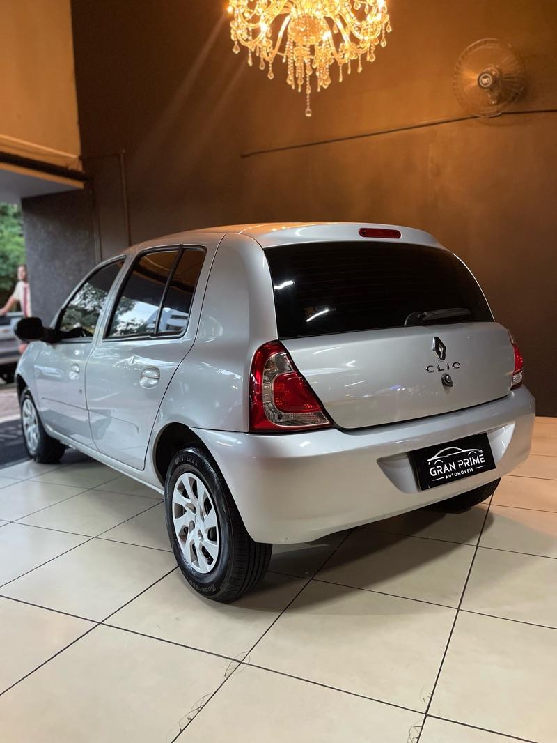 RENAULT Clio Hatch - Foto