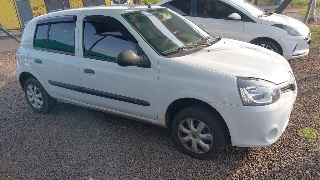 RENAULT Clio Hatch