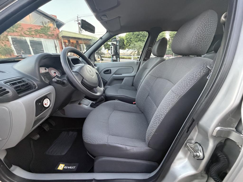 RENAULT Clio Hatch - Foto