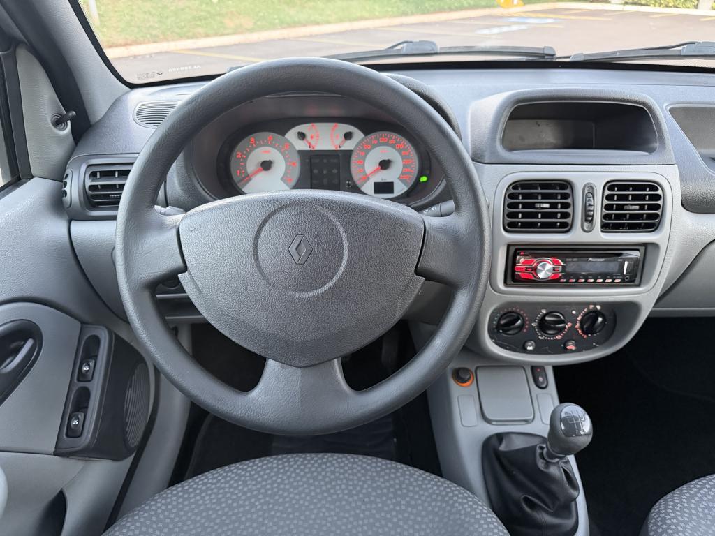 RENAULT Clio Hatch - Foto