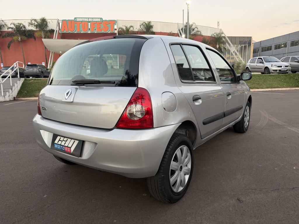 RENAULT Clio Hatch - Foto