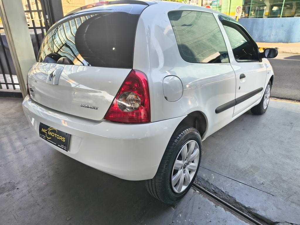 RENAULT Clio Hatch - Foto