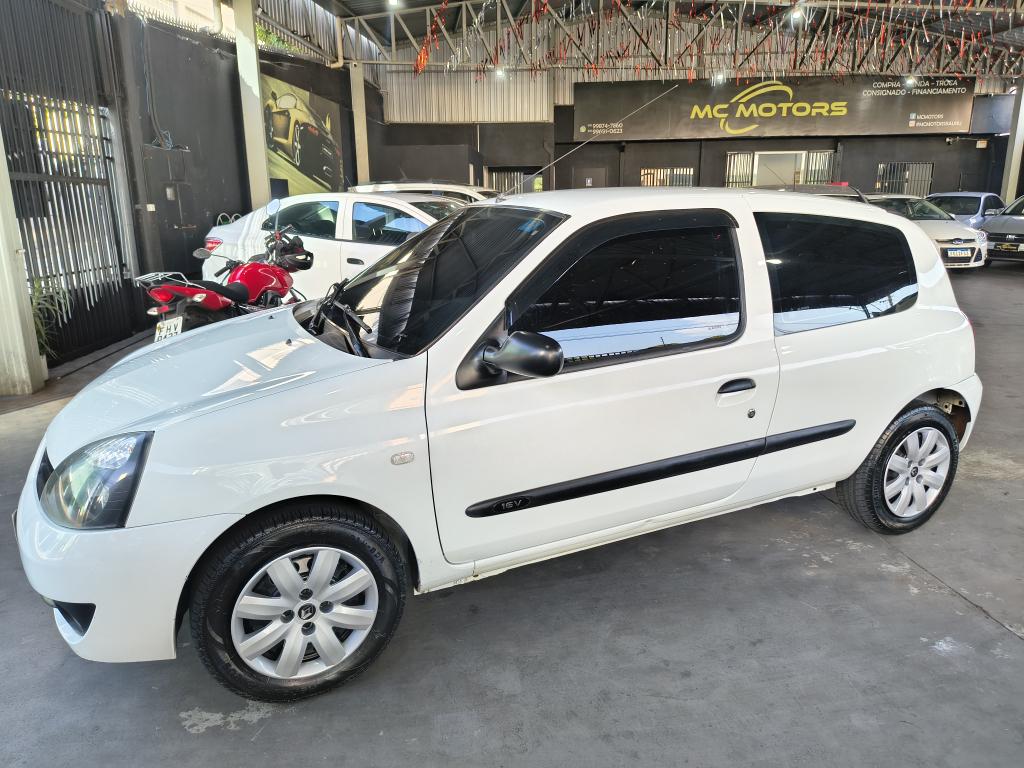 RENAULT Clio Hatch - Foto