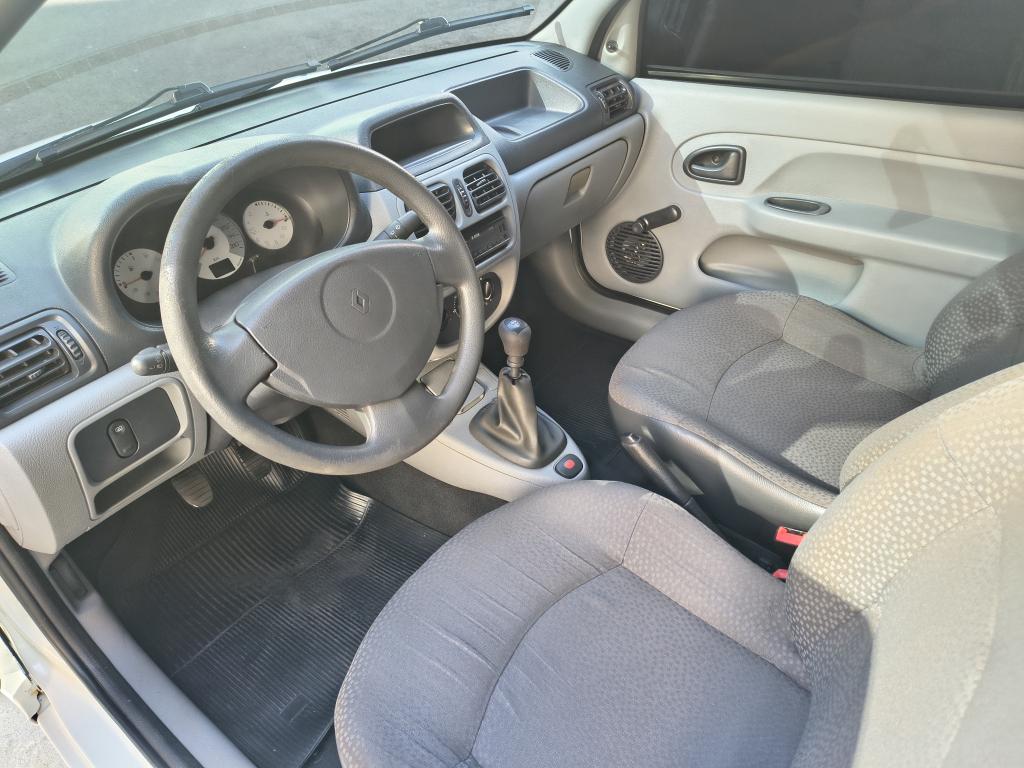 RENAULT Clio Hatch - Foto
