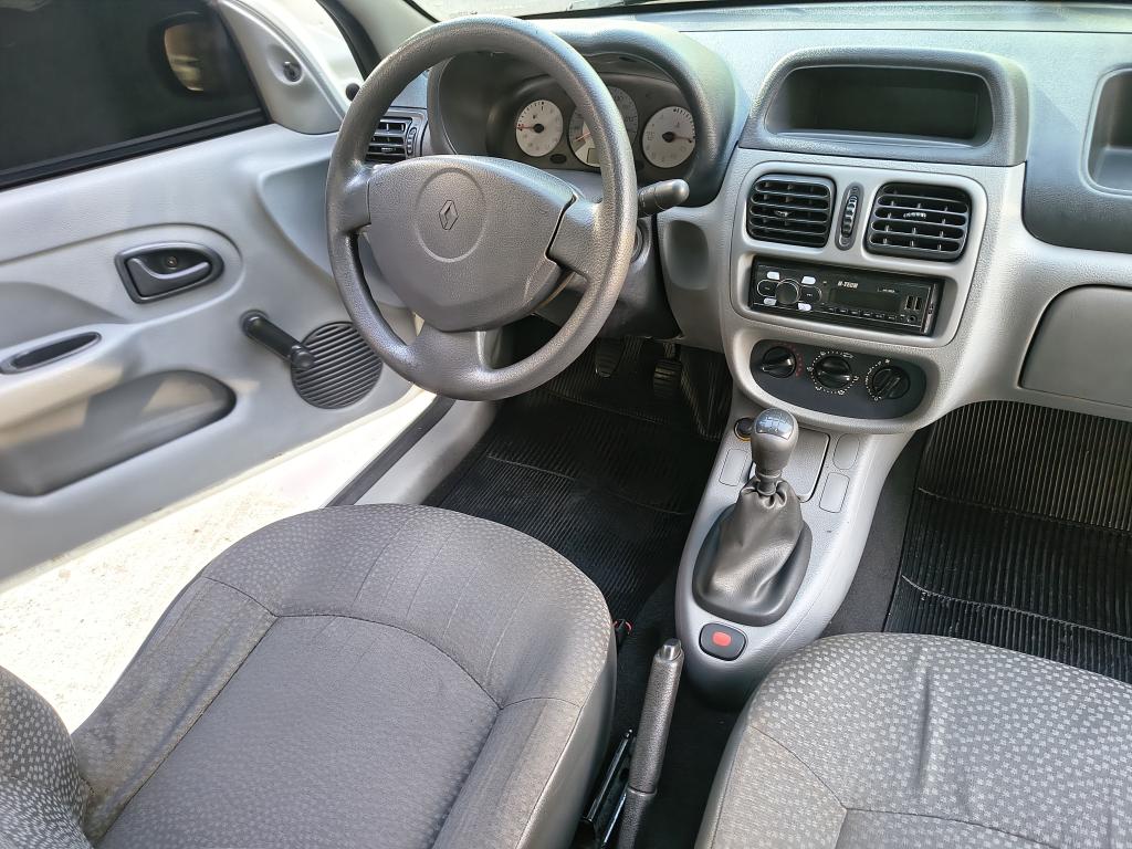 RENAULT Clio Hatch - Foto