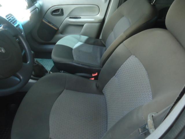 RENAULT Clio Sedan - Foto