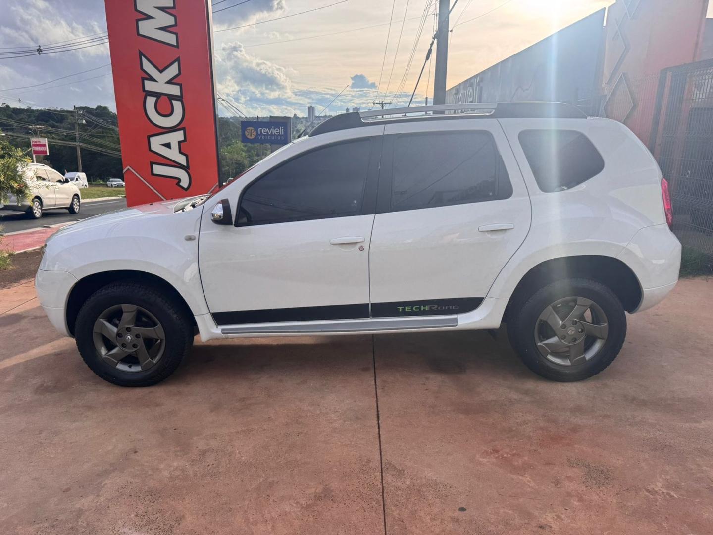 RENAULT Duster - Foto