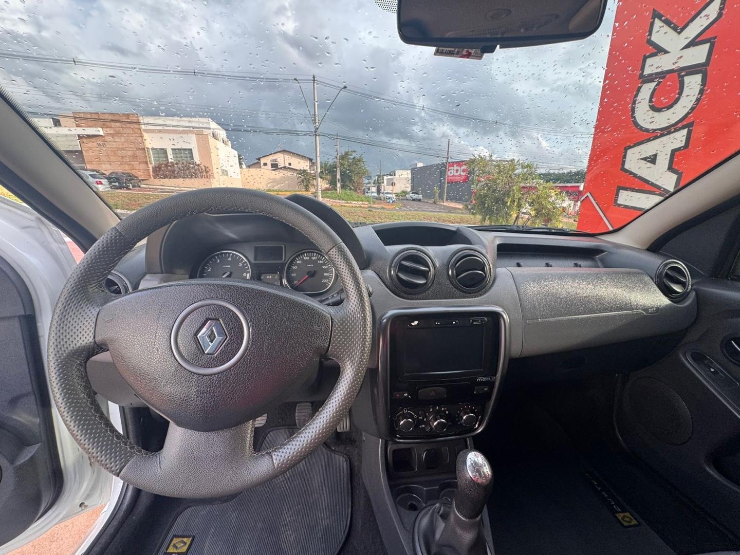 RENAULT Duster - Foto