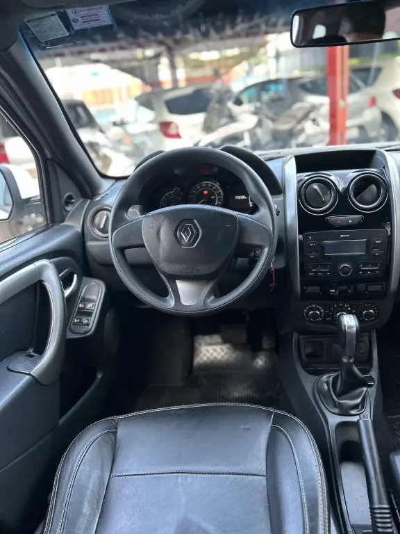 RENAULT Duster - Foto