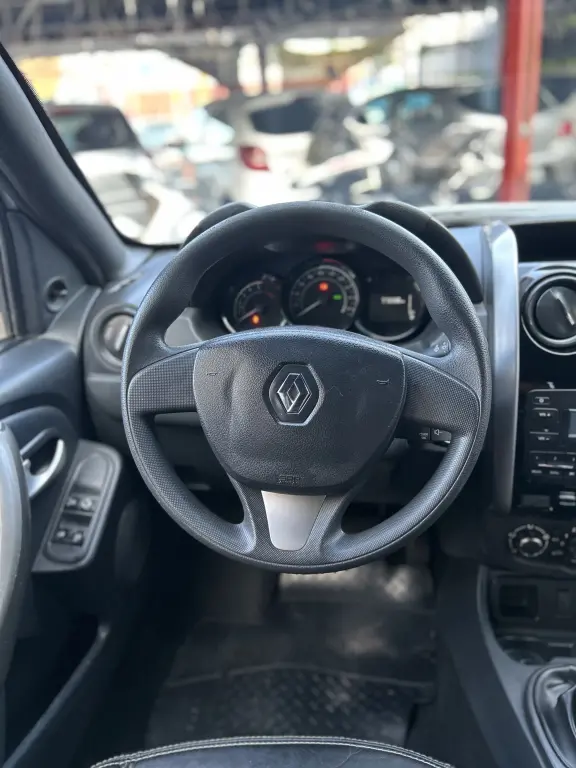 RENAULT Duster - Foto