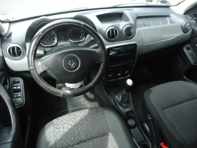 RENAULT Duster - Foto