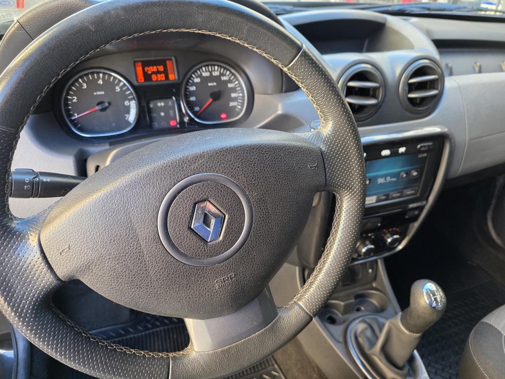 RENAULT Duster - Foto