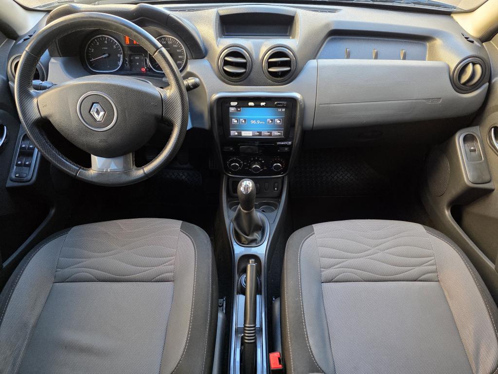 RENAULT Duster - Foto