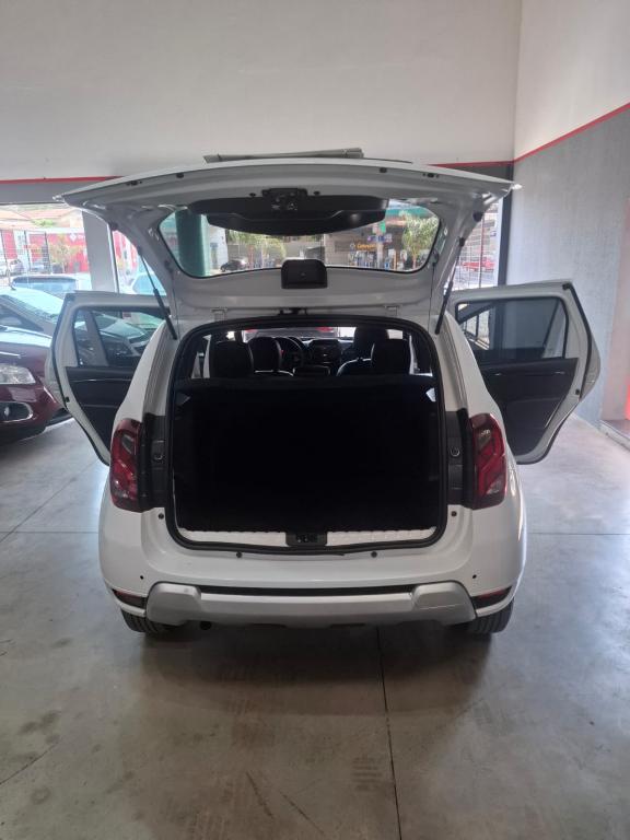 RENAULT Duster - Foto