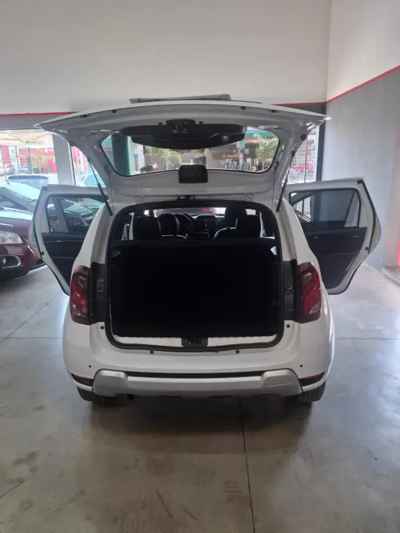 RENAULT Duster - Foto