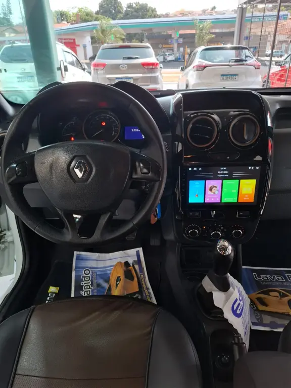 RENAULT Duster - Foto