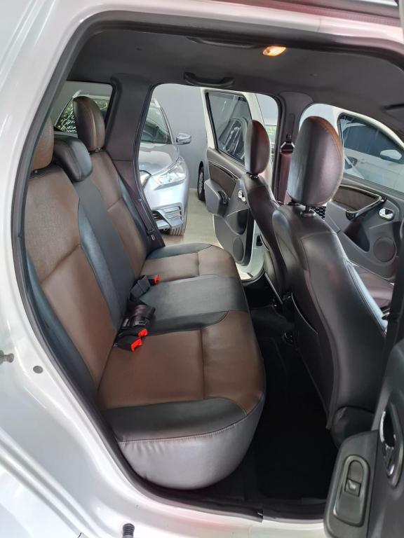 RENAULT Duster - Foto